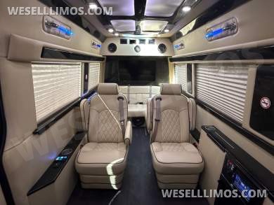 2016 Midwest Automotive J-club Sprinter - Sprinter for Sale in Baldwin, NY - Photo 29