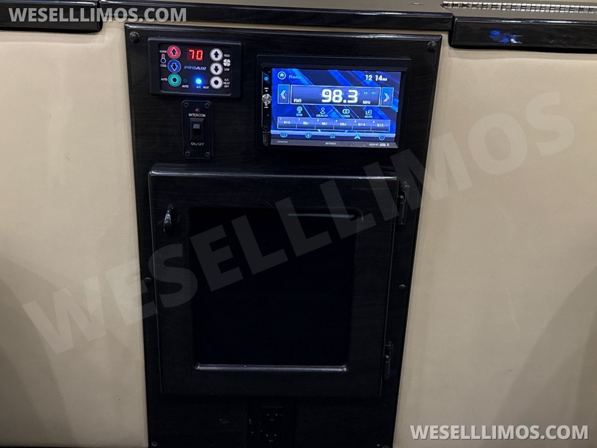 Sprinter for Sale in Baldwin, NY - Photo 33