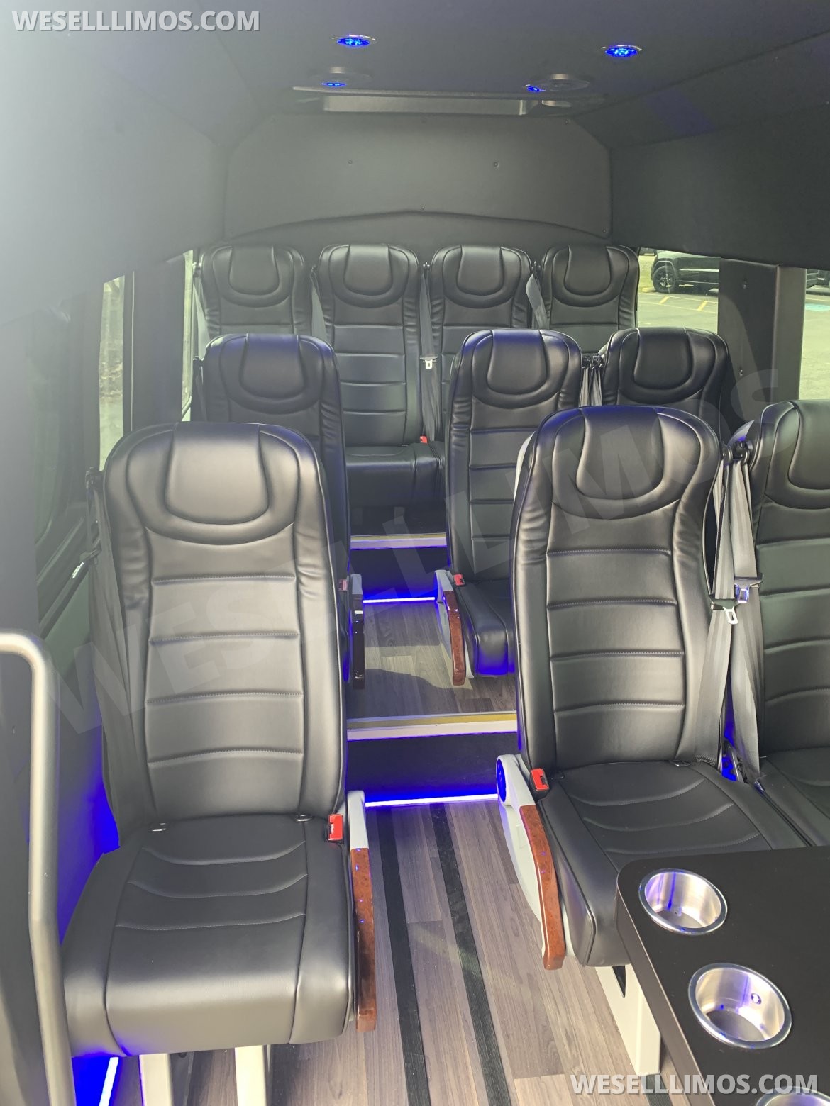 Executive Shuttle for Sale in Elkhart, IN - Photo 4