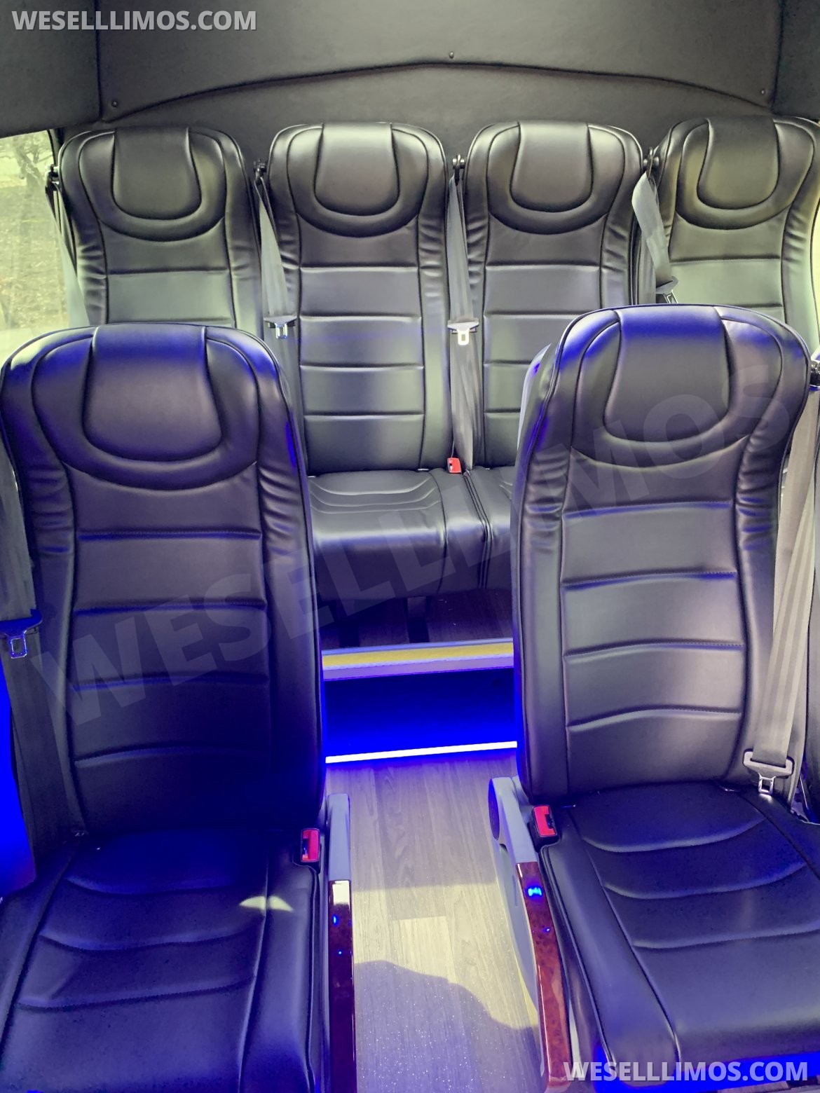 Executive Shuttle for Sale in Elkhart, IN - Photo 5