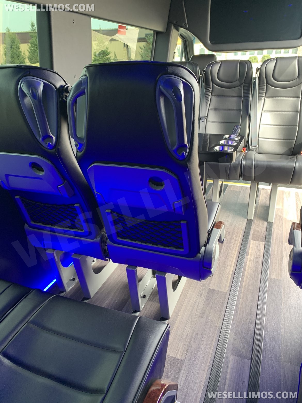 Executive Shuttle for Sale in Elkhart, IN - Photo 8