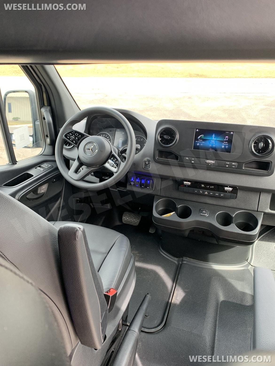 Executive Shuttle for Sale in Elkhart, IN - Photo 9