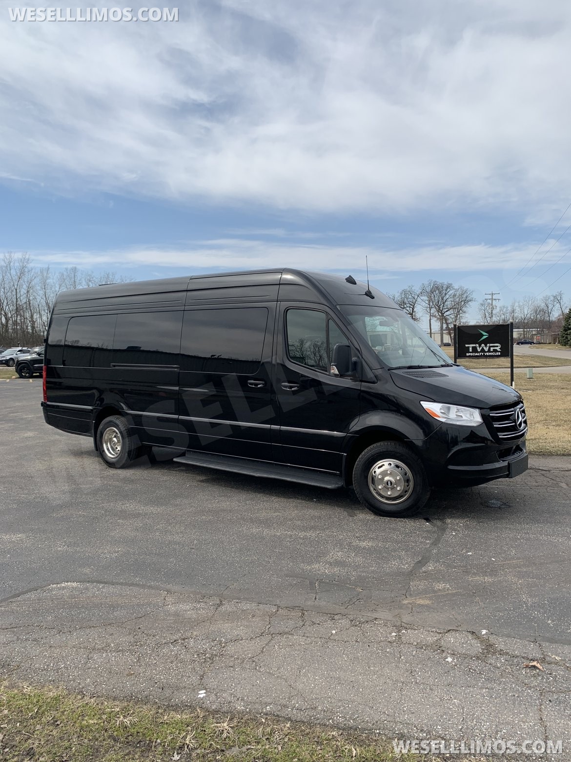 Executive Shuttle for Sale in Elkhart, IN - Photo 12
