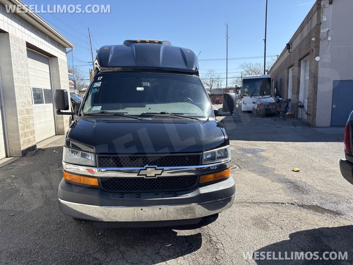 Truck for Sale in Babylon, NY - Photo 2