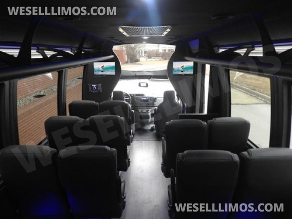 2021 Ford E450 Executive Shuttle for Sale in Anaheim, CA - Photo 2