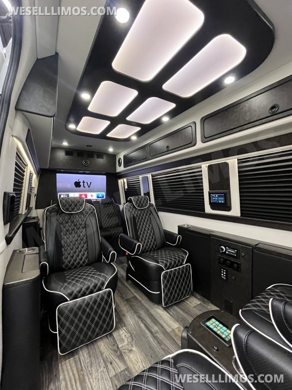 2020 Mercedes-Benz Sprinter 3500 Business Class Sprinter for Sale in Richmond, VA - Photo 3