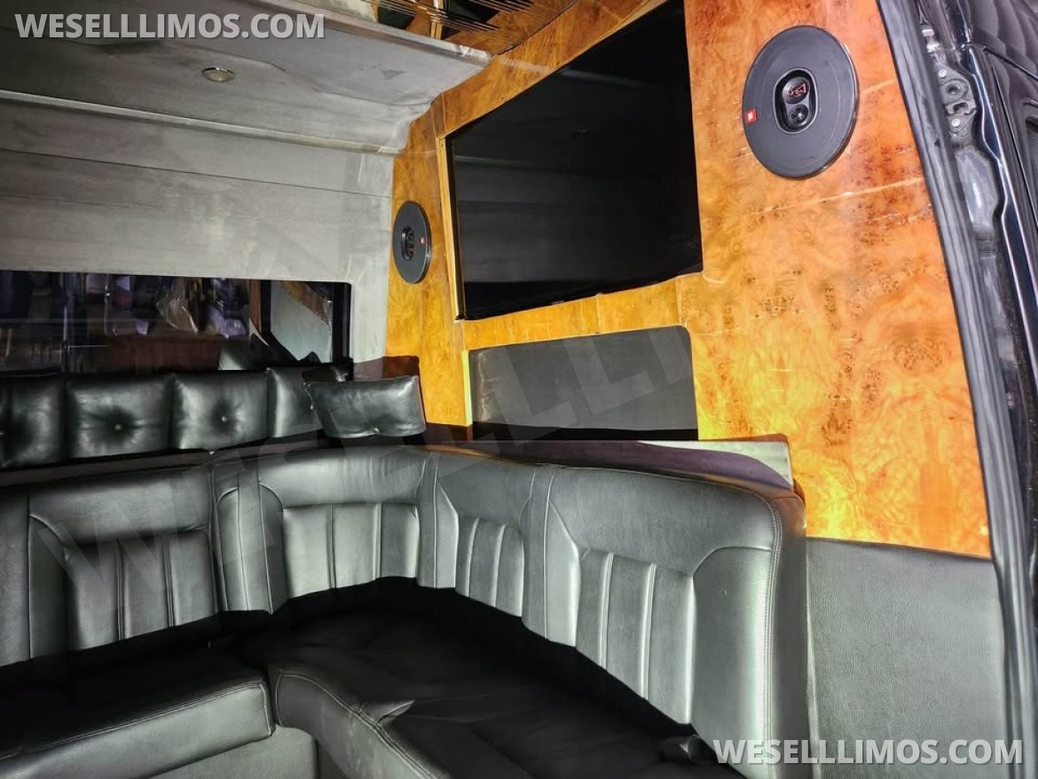 Limo Bus for Sale in Landers, CA - Photo 6