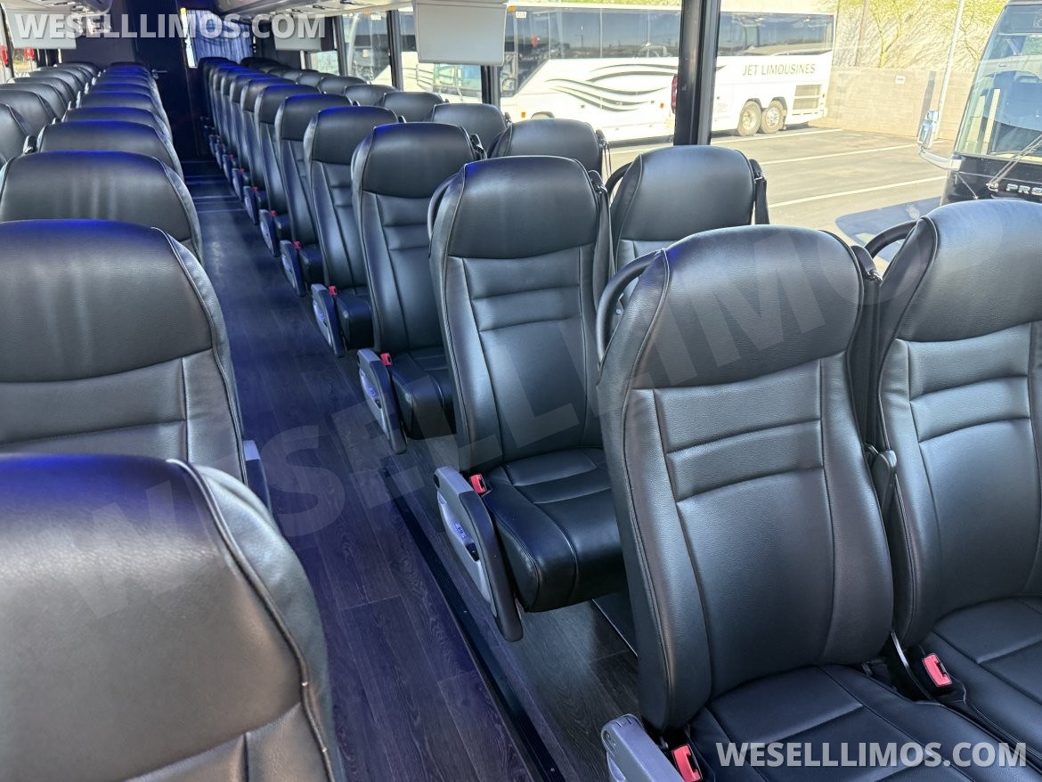 Motorcoach for Sale in Phoenix, AZ - Photo 3