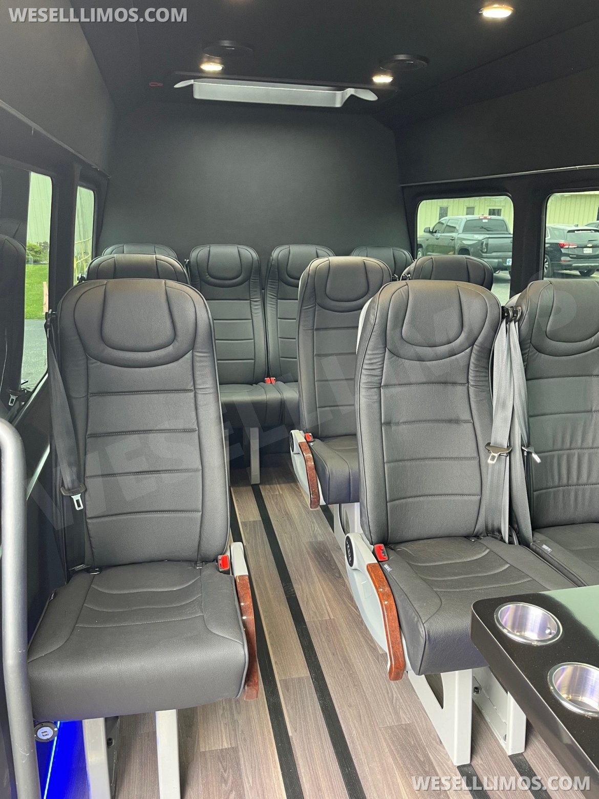 Executive Shuttle for Sale in Elkhart, IN - Photo 5