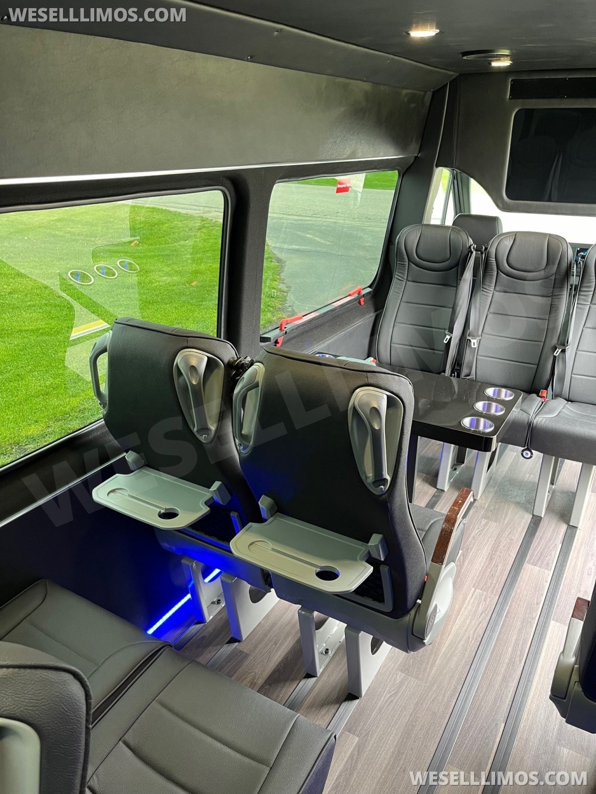Executive Shuttle for Sale in Elkhart, IN - Photo 7