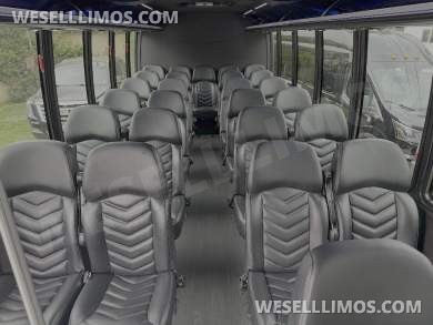 2017 Grech GM33 Ford F-550 Executive Shuttle - Executive Shuttle for Sale in Los Angeles, CA - Photo 9
