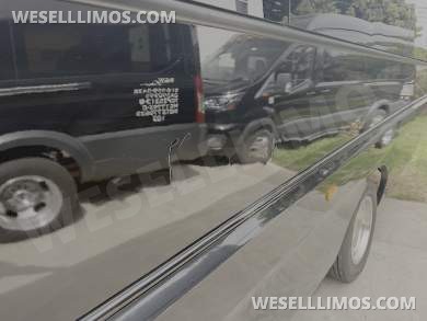 2017 Grech GM33 Ford F-550 Executive Shuttle - Executive Shuttle for Sale in Los Angeles, CA - Photo 20