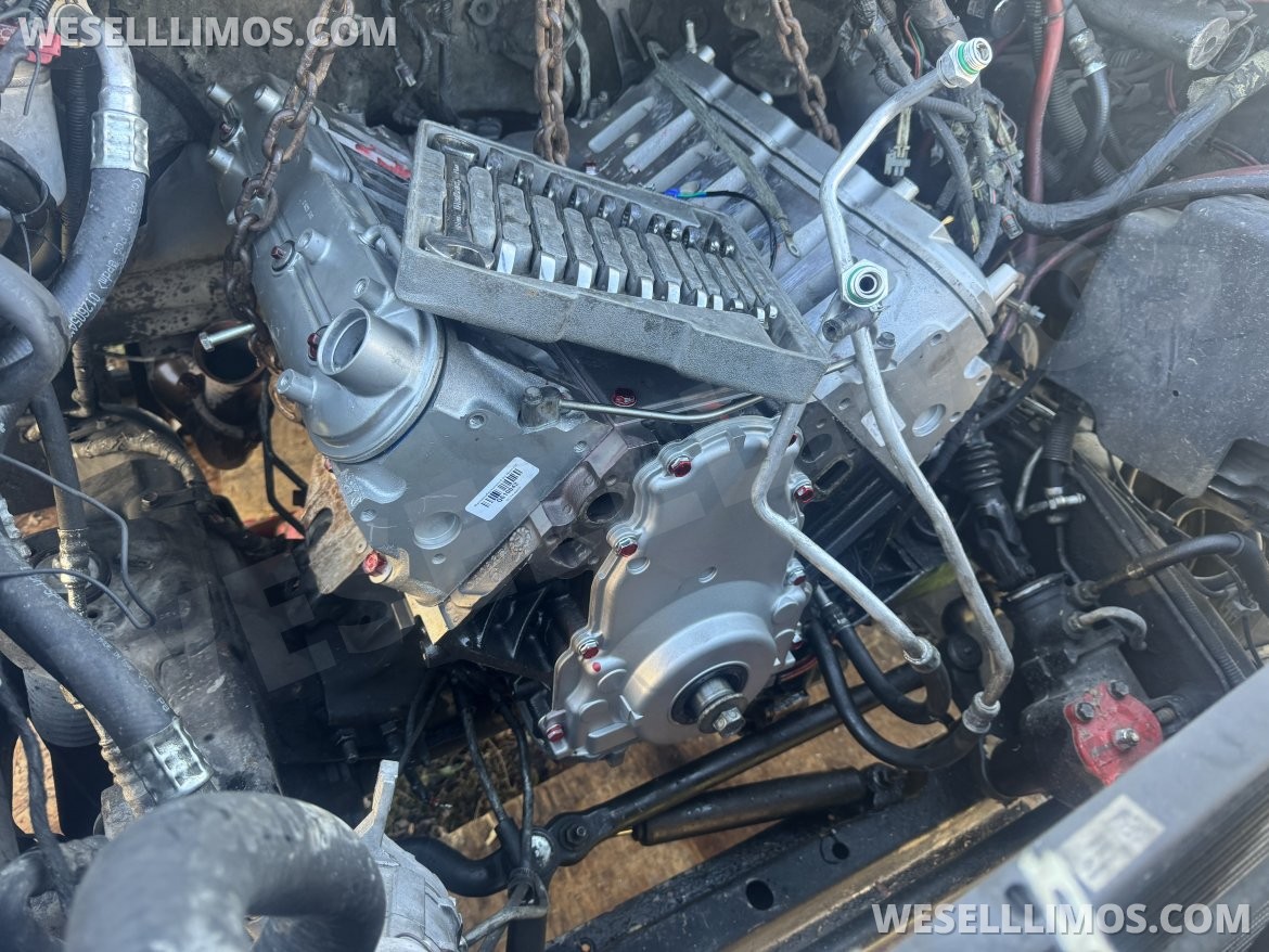 SUV Stretch for Sale in Dallas, TX - Photo 10