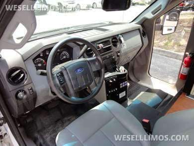 2015 LGE Ford F550 Limo Bus - Limo Bus for Sale in Delray Beach, FL - Photo 18