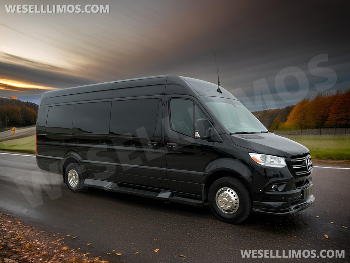 Limo Bus for Sale in Erie, PA - Photo 15