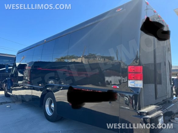 2018 Freightliner M2 Shuttle Bus for Sale in Laguna Niguel, CA - Photo 3