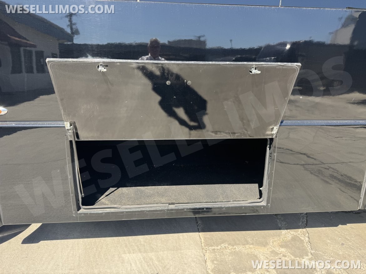 Shuttle Bus for Sale in Laguna Niguel, CA - Photo 6