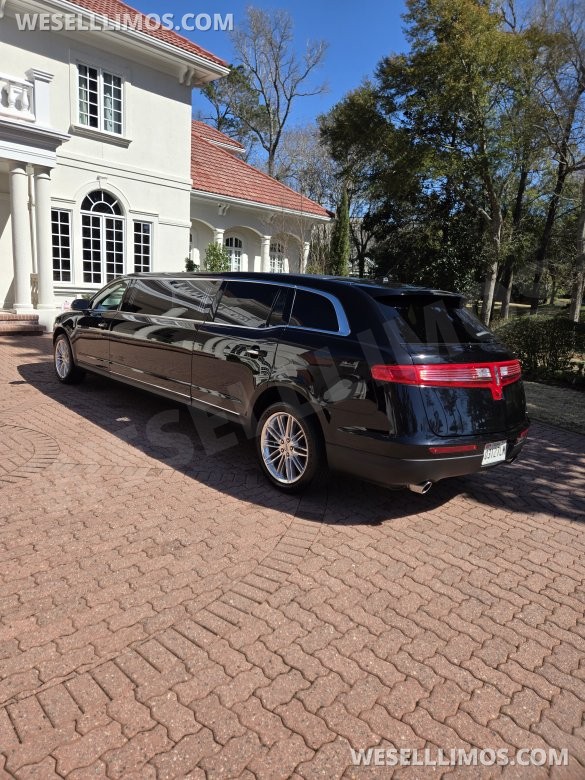 2019 Lincoln MKT 72" 5-Door (Private Build) Limousine for Sale in Old Mill, MD - Photo 3