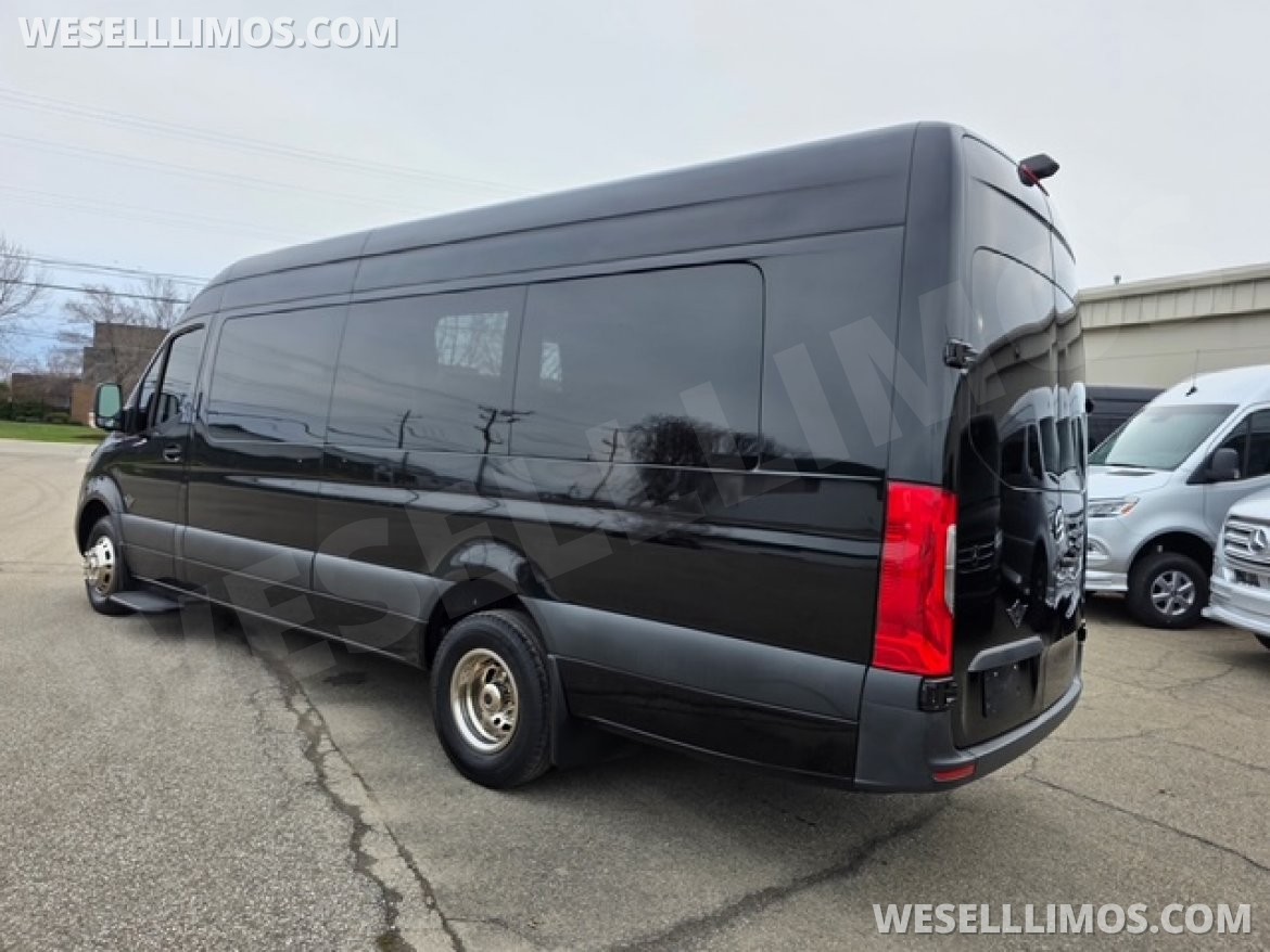 Shuttle Bus for Sale in Erie, PA - Photo 12