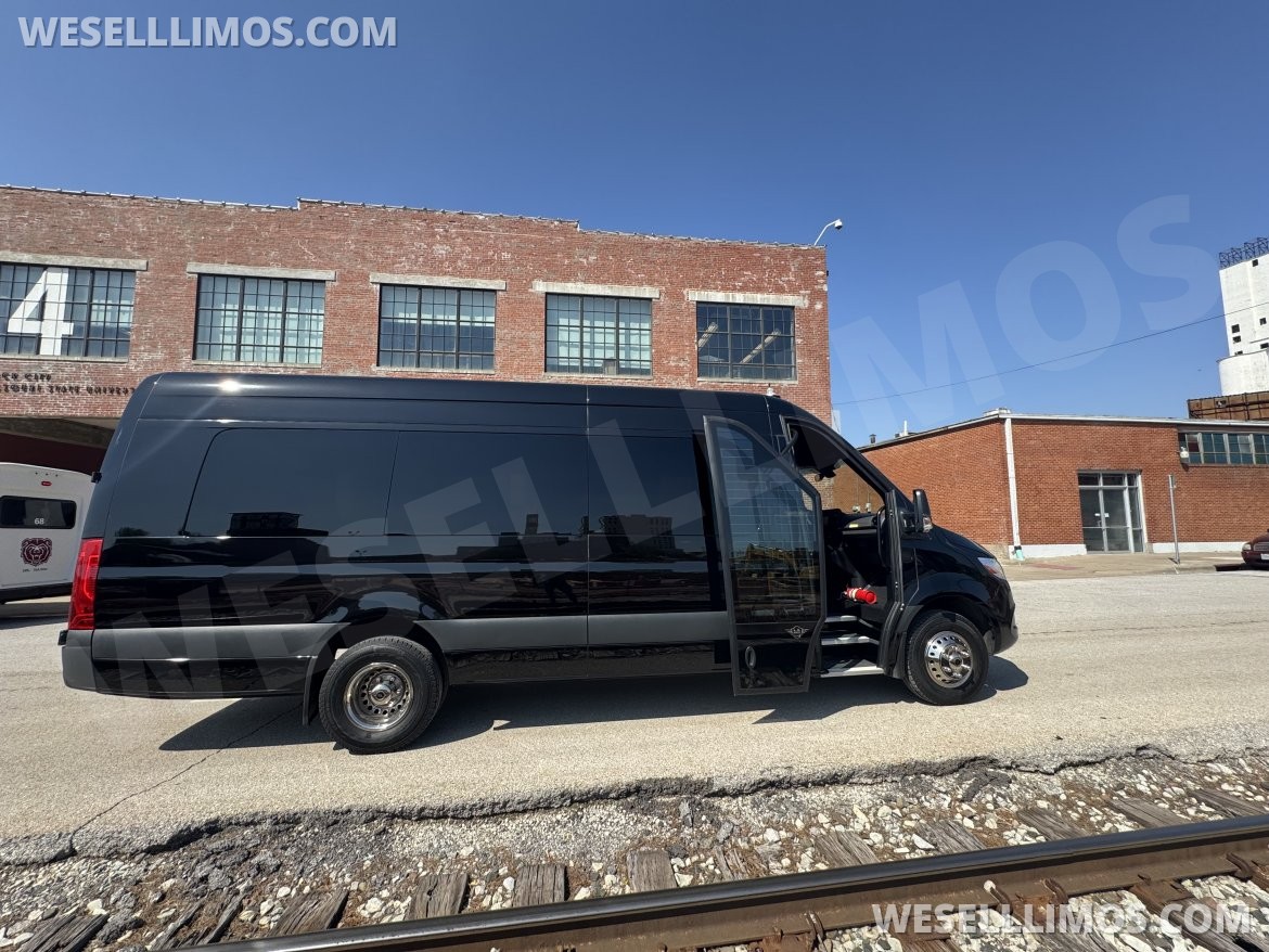 Sprinter for Sale in Springfield, MO - Photo 6
