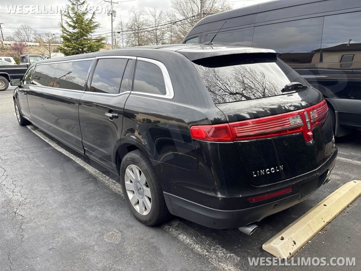 Limousine for Sale in Babylon, NY - Photo 5