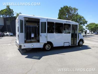 2024 Endera Motors Ford E-450 Super Duty ADA Passenger Bus - Shuttle Bus for Sale in Carson, CA - Photo 18
