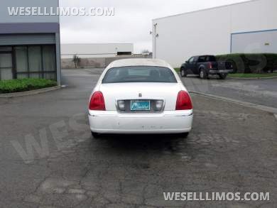2004 LCW Lincoln Town Car 6-Door Limousine - Limousine for Sale in Carson, CA - Photo 4