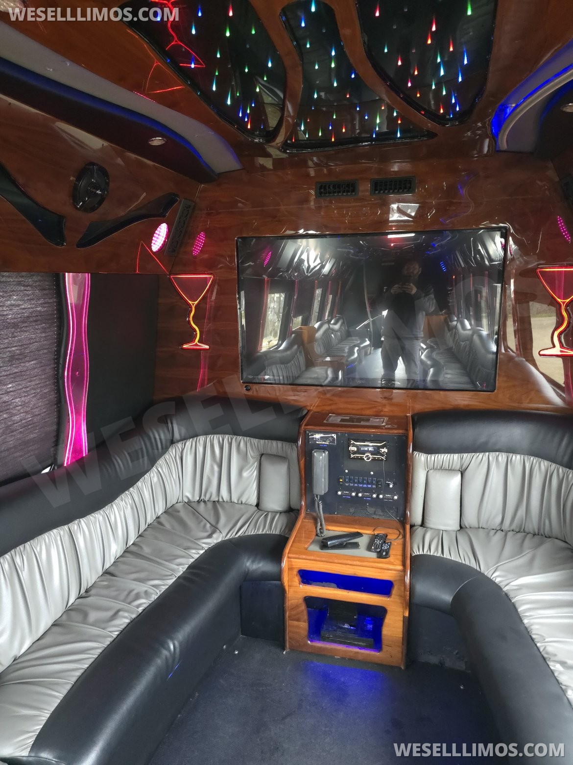 Limo Bus for Sale in Coventry, RI - Photo 8