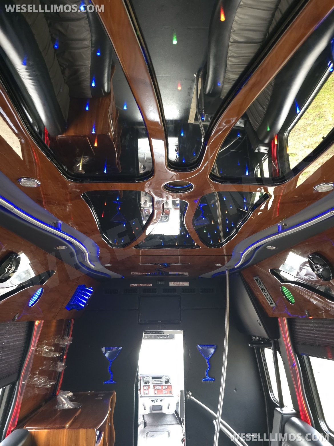 Limo Bus for Sale in Coventry, RI - Photo 9