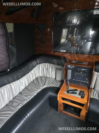 2011 Freightliner M2 Party Bus Limo Bus - Limo Bus for Sale in Coventry, RI - Photo 13