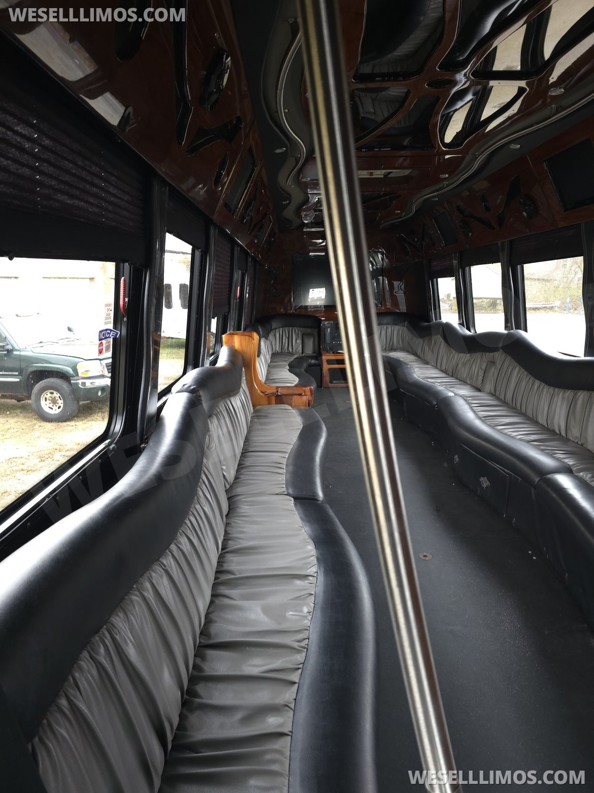 Limo Bus for Sale in Coventry, RI - Photo 16