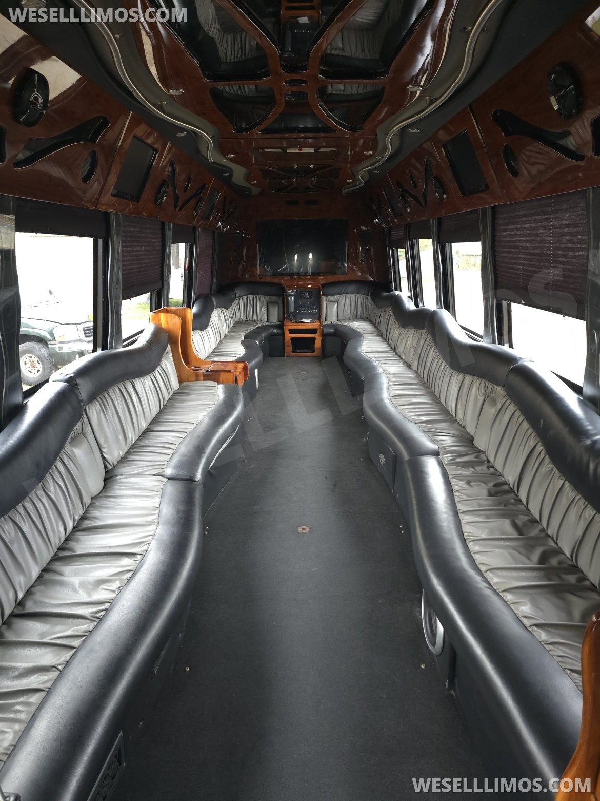Limo Bus for Sale in Coventry, RI - Photo 19