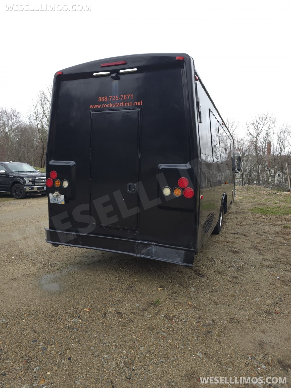 Limo Bus for Sale in Coventry, RI - Photo 20