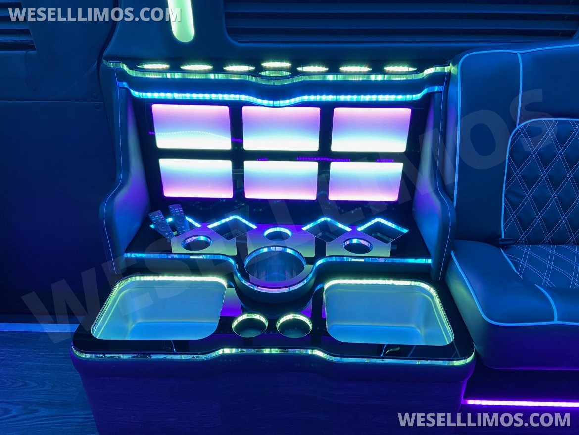 Limo Bus for Sale in Erie, PA - Photo 5