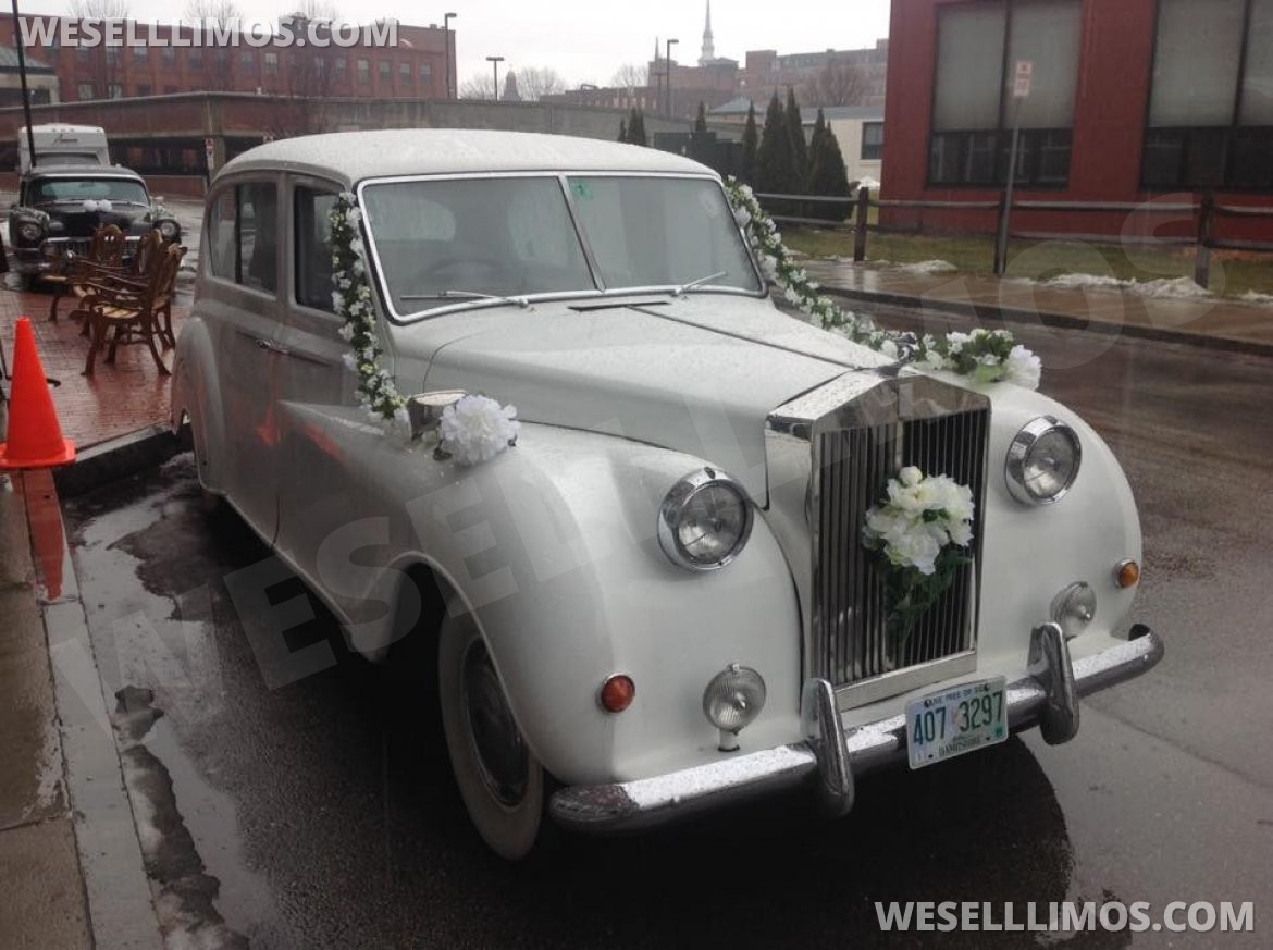 Antique for Sale in Swanzey, NH - Photo 4