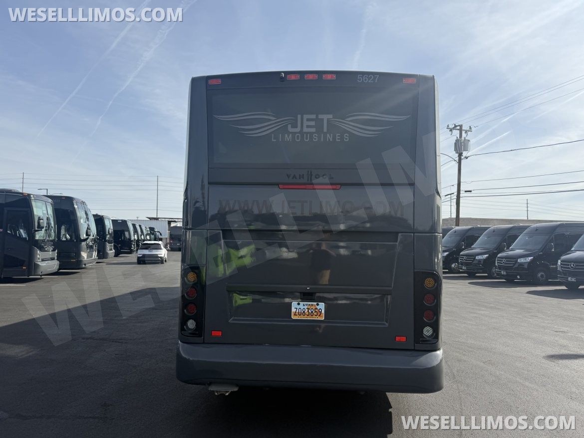 Motorcoach for Sale in Phoenix, AZ - Photo 9