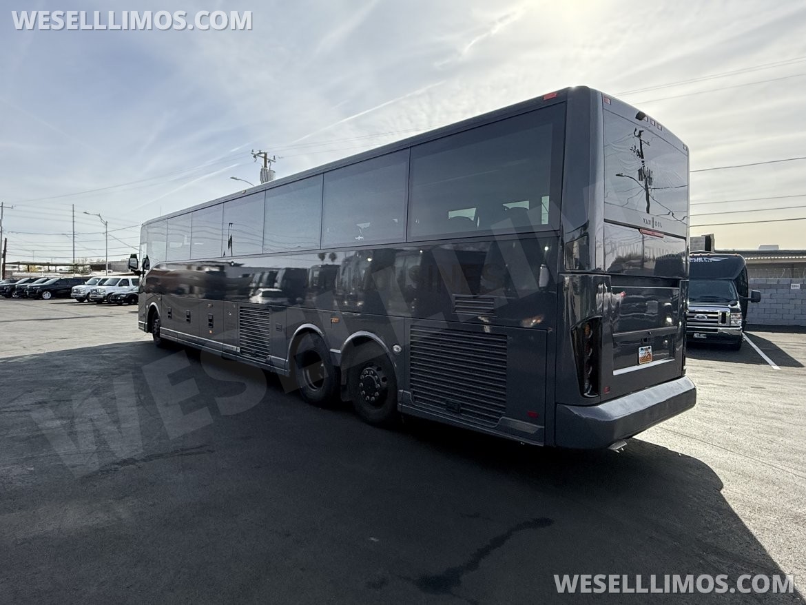 Motorcoach for Sale in Phoenix, AZ - Photo 10