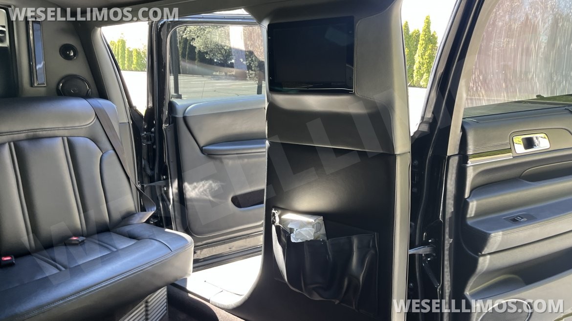 Limousine for Sale in Saint James, NY - Photo 9