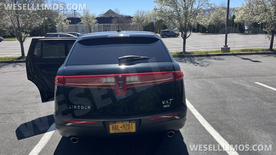 Limousine for Sale in Saint James, NY - Photo 14