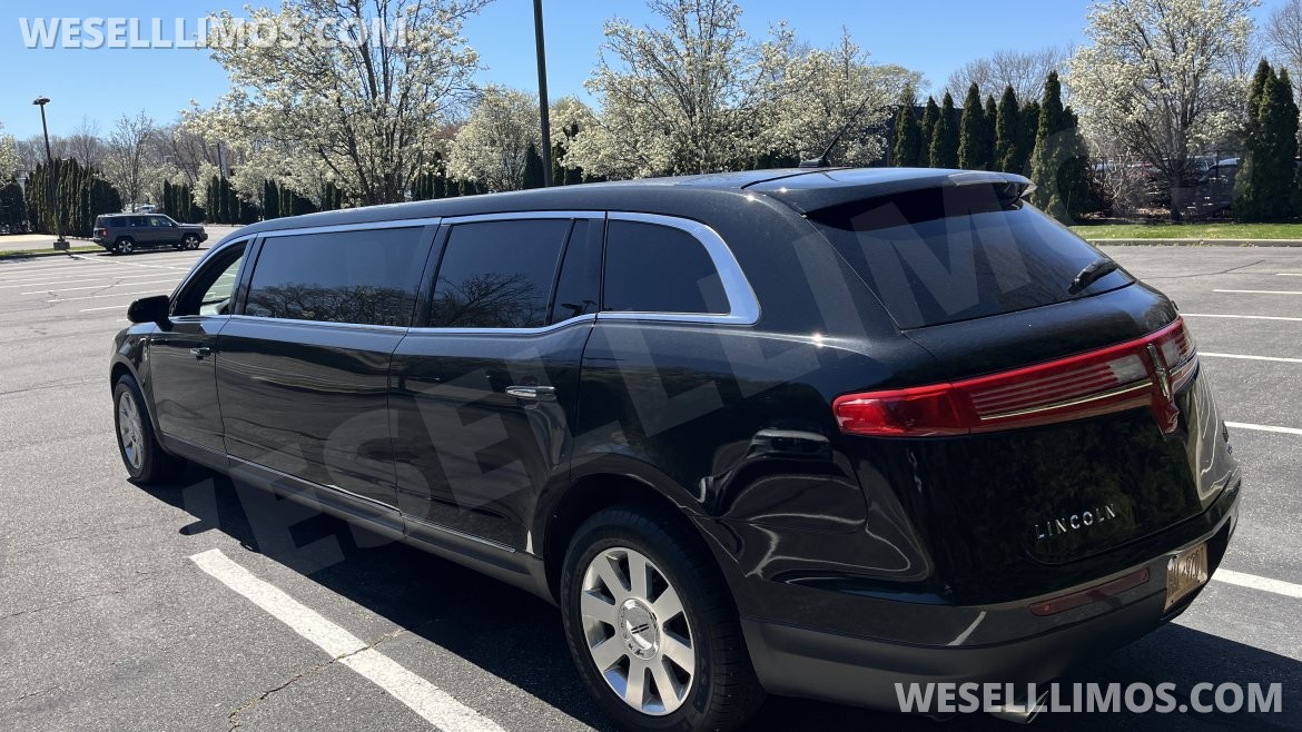 Limousine for Sale in Saint James, NY - Photo 16