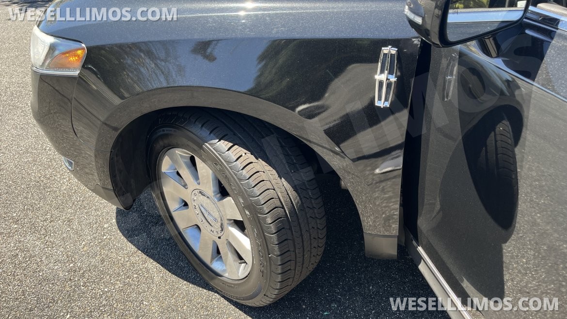 Limousine for Sale in Saint James, NY - Photo 17