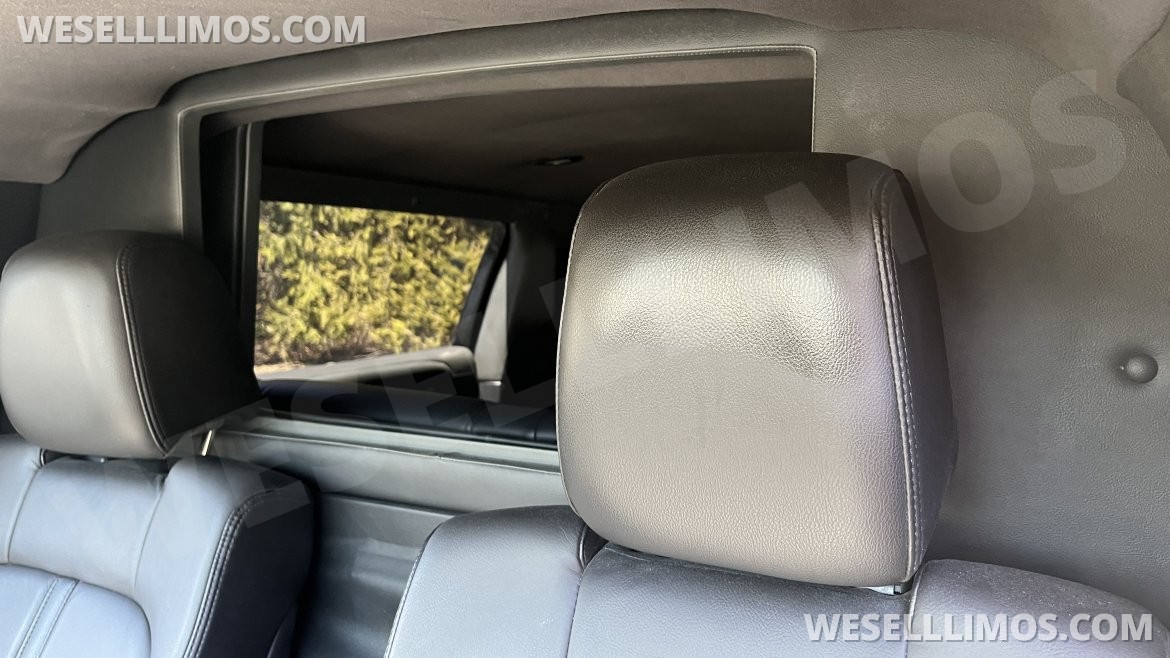 Limousine for Sale in Saint James, NY - Photo 20