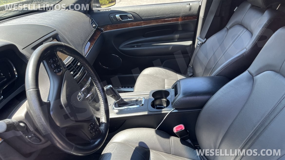Limousine for Sale in Saint James, NY - Photo 21