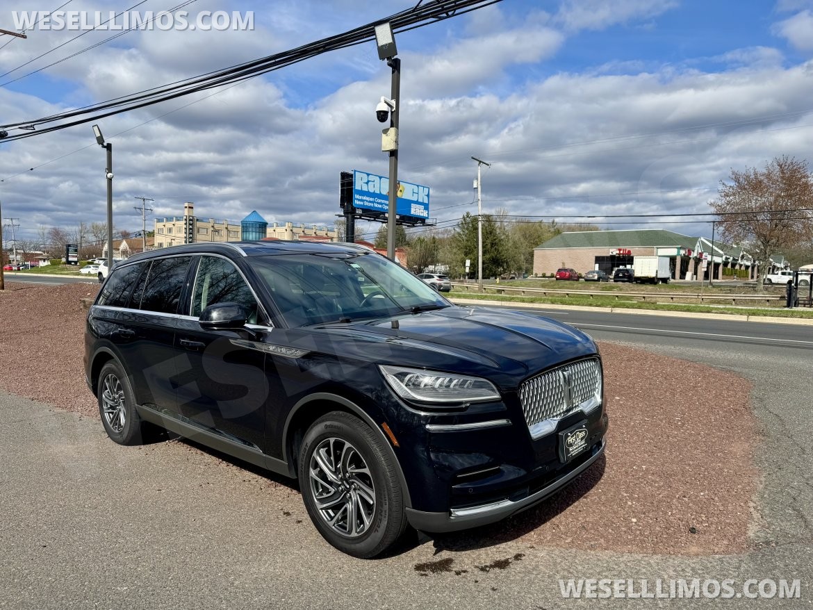 SUV for Sale in Morganville, NJ - Photo 2