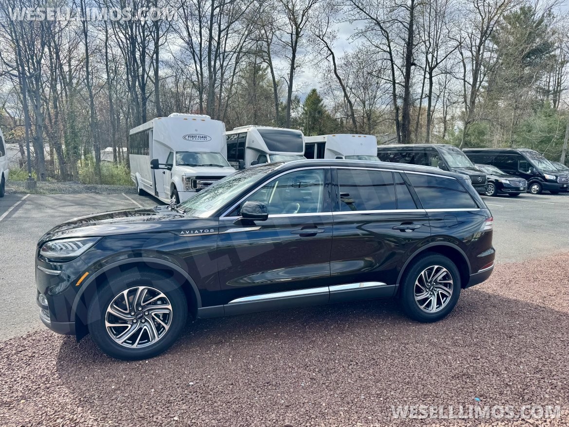 SUV for Sale in Morganville, NJ - Photo 3