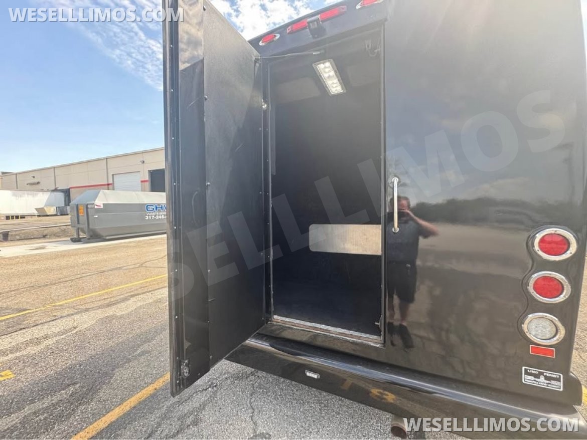 Executive Shuttle for Sale in Indianapolis, IN - Photo 6