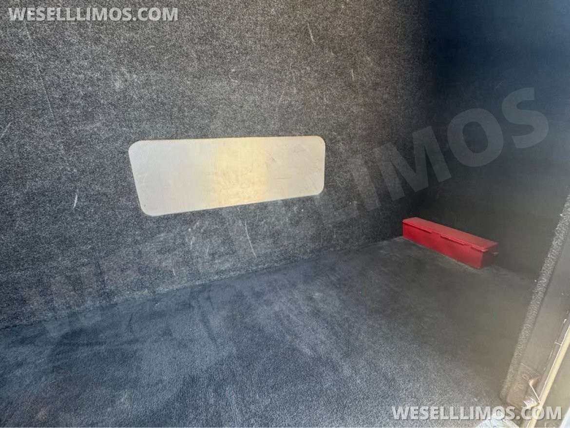 Executive Shuttle for Sale in Indianapolis, IN - Photo 9