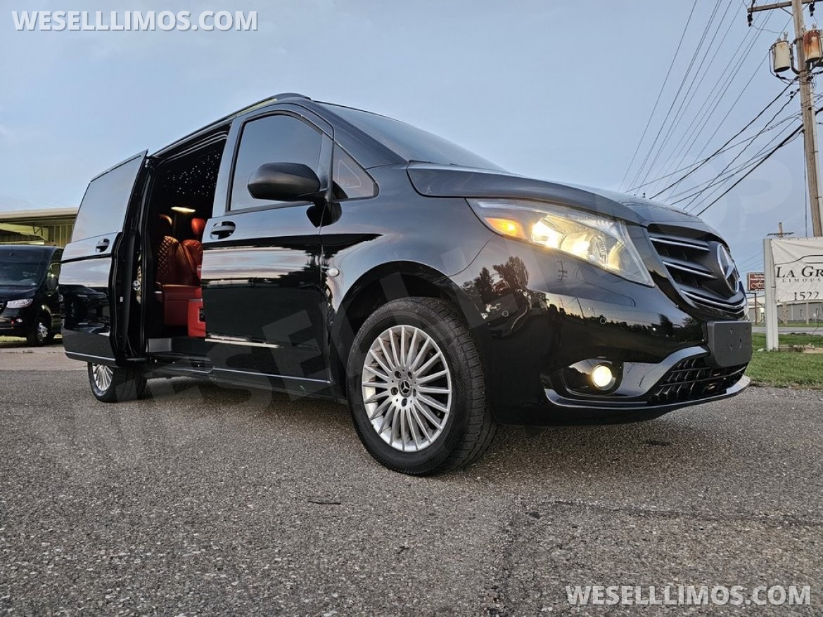 CEO SUV Mobile Office for Sale in Erie, PA - Photo 6