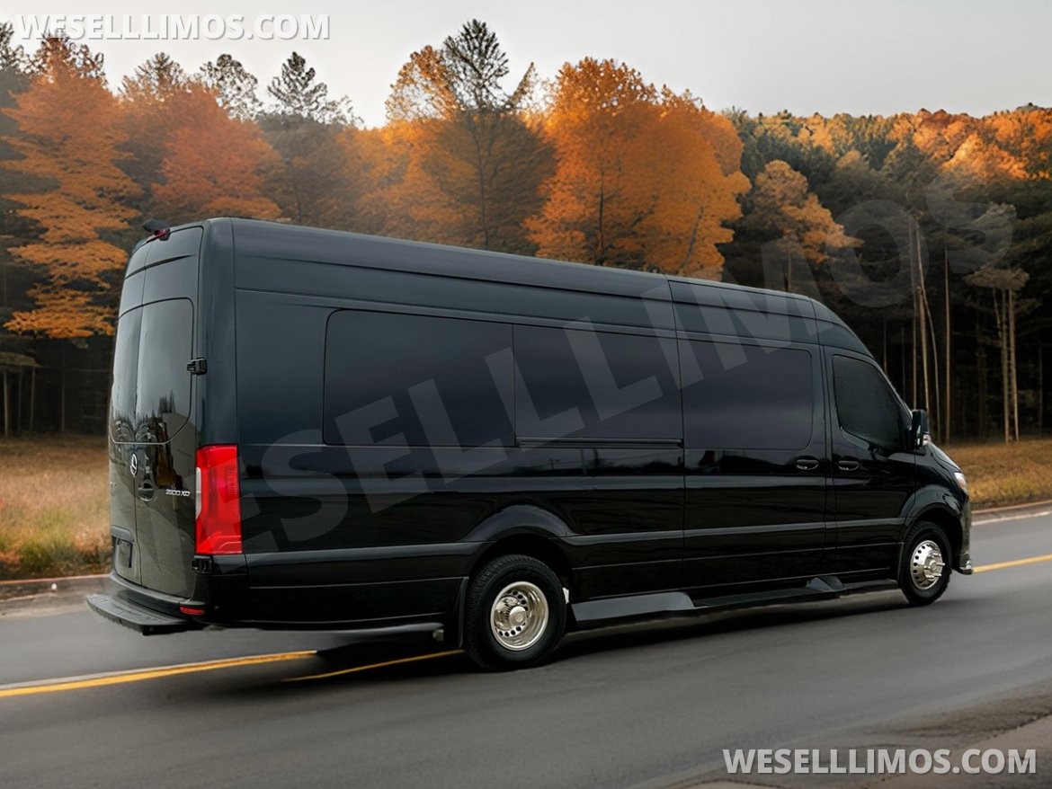Limo Bus for Sale in Erie, PA - Photo 15