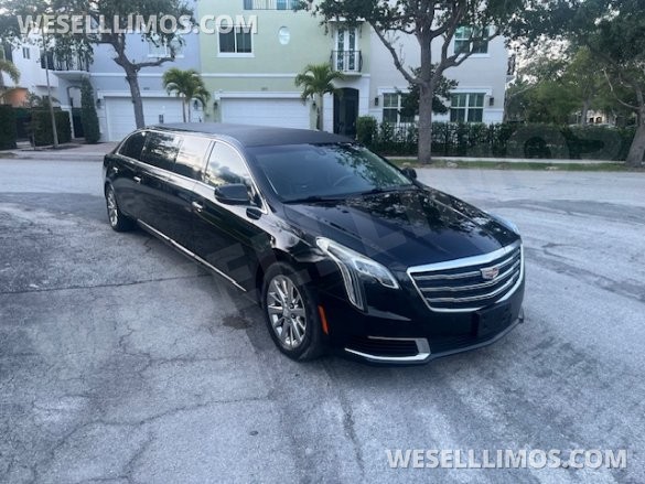 2018 Cadillac XTS Limousine for Sale in FORT LAUDERDALE, FL - Photo 2